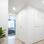 Ydinkeskustan Uusi Kahden Makuuhuoneen Huoneisto, Sauna Ja 2 Wc *